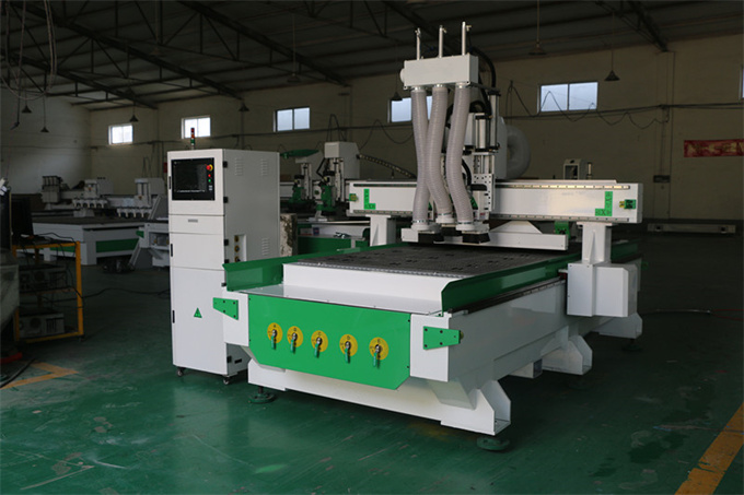 Pneumatic 1325 Atc 3 Spindles Cnc Wood Engraving Router